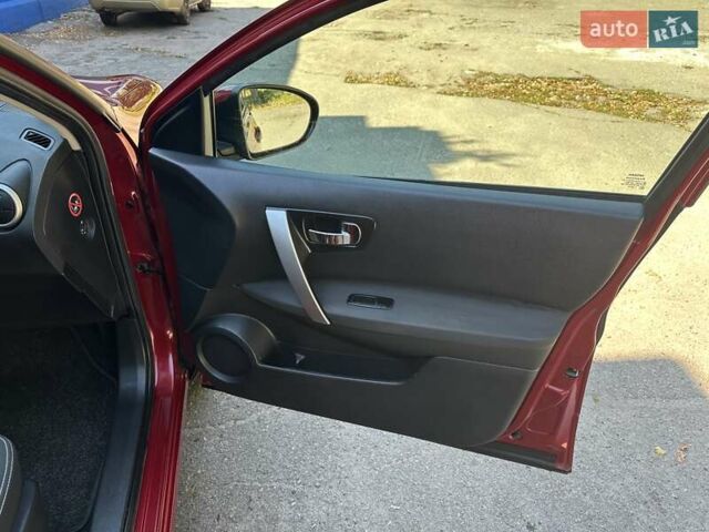 Червоний Ніссан Кашкай, об'ємом двигуна 1.5 л та пробігом 230 тис. км за 11500 $, фото 53 на Automoto.ua