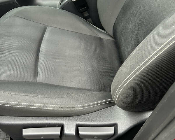 Червоний Ніссан Кашкай, об'ємом двигуна 2 л та пробігом 82 тис. км за 12499 $, фото 9 на Automoto.ua