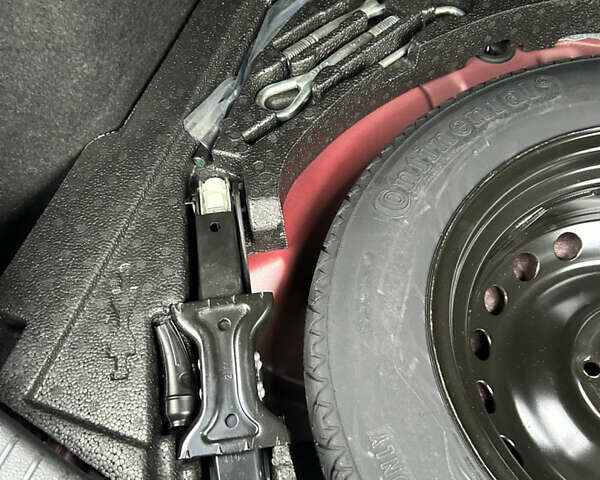 Червоний Ніссан Кашкай, об'ємом двигуна 2 л та пробігом 82 тис. км за 12499 $, фото 16 на Automoto.ua