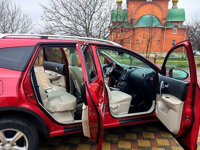 Красный Ниссан Кашкай, объемом двигателя 1.5 л и пробегом 203 тыс. км за 11700 $, фото 3 на Automoto.ua