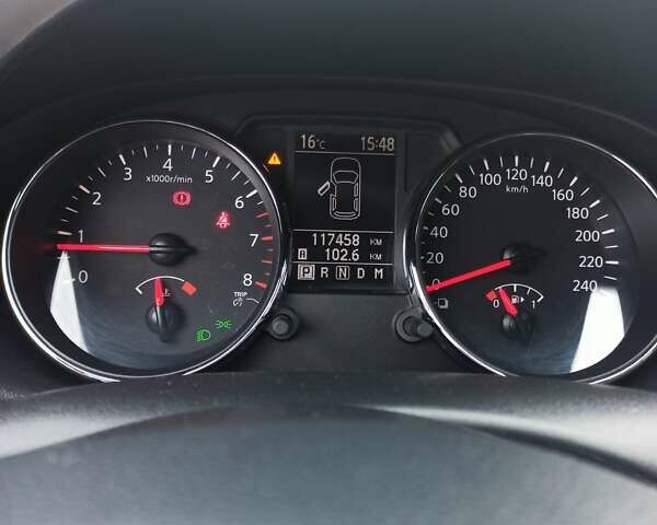 Красный Ниссан Кашкай, объемом двигателя 2 л и пробегом 117 тыс. км за 11100 $, фото 1 на Automoto.ua