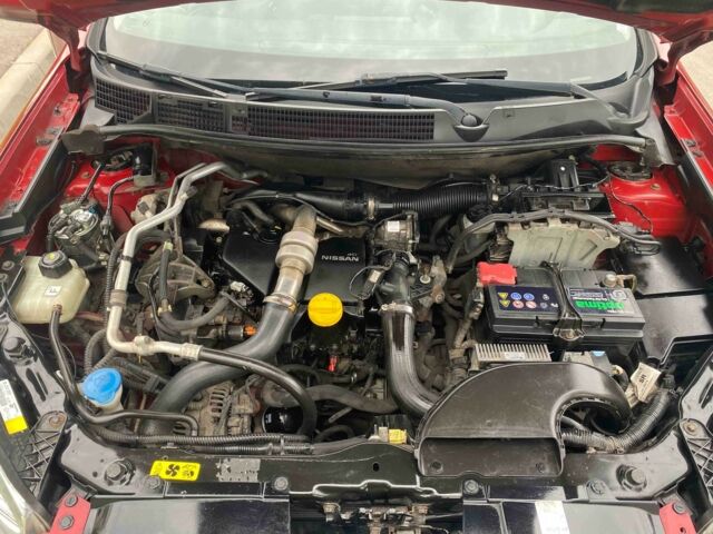 Красный Ниссан Кашкай, объемом двигателя 1.5 л и пробегом 225 тыс. км за 9800 $, фото 14 на Automoto.ua