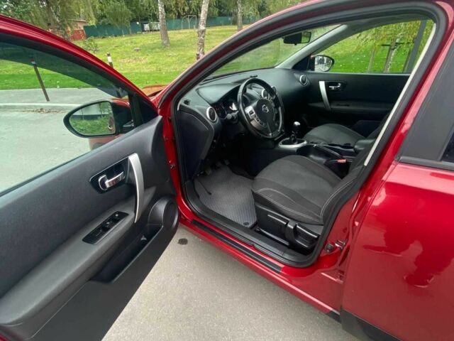 Красный Ниссан Кашкай, объемом двигателя 1.5 л и пробегом 225 тыс. км за 9800 $, фото 8 на Automoto.ua