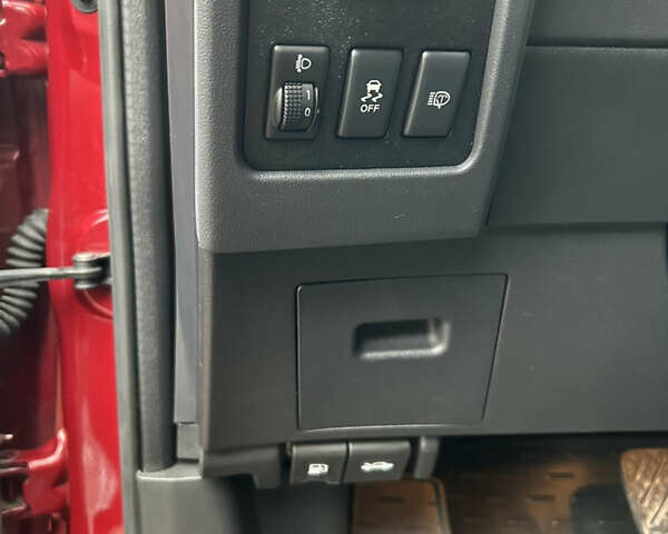 Червоний Ніссан Кашкай, об'ємом двигуна 2 л та пробігом 82 тис. км за 12499 $, фото 8 на Automoto.ua