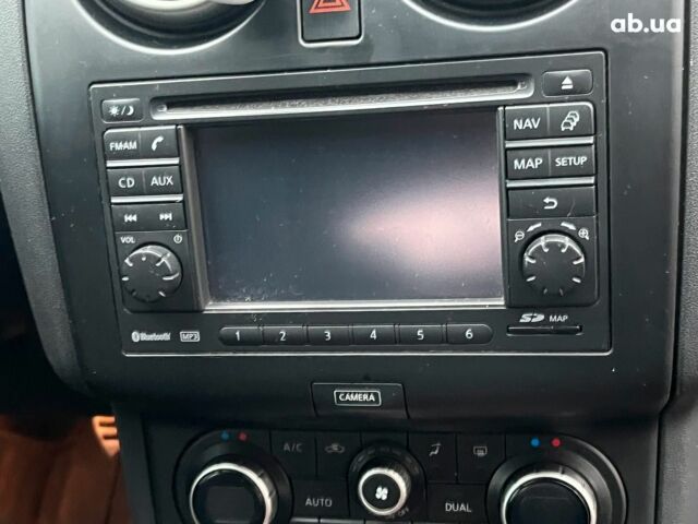 Красный Ниссан Кашкай, объемом двигателя 2 л и пробегом 196 тыс. км за 11790 $, фото 19 на Automoto.ua