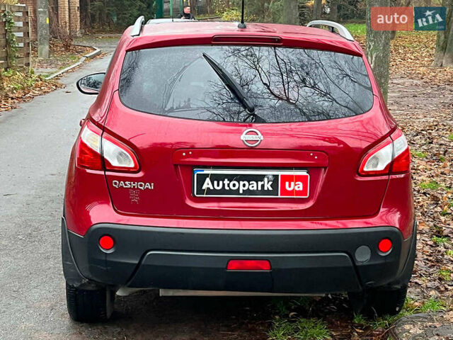 Красный Ниссан Кашкай, объемом двигателя 2 л и пробегом 196 тыс. км за 11790 $, фото 9 на Automoto.ua
