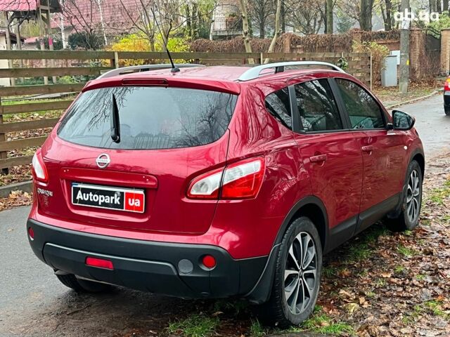Красный Ниссан Кашкай, объемом двигателя 2 л и пробегом 196 тыс. км за 11790 $, фото 10 на Automoto.ua