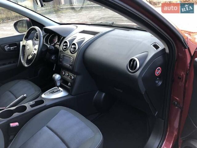 Красный Ниссан Кашкай, объемом двигателя 2 л и пробегом 184 тыс. км за 12200 $, фото 92 на Automoto.ua