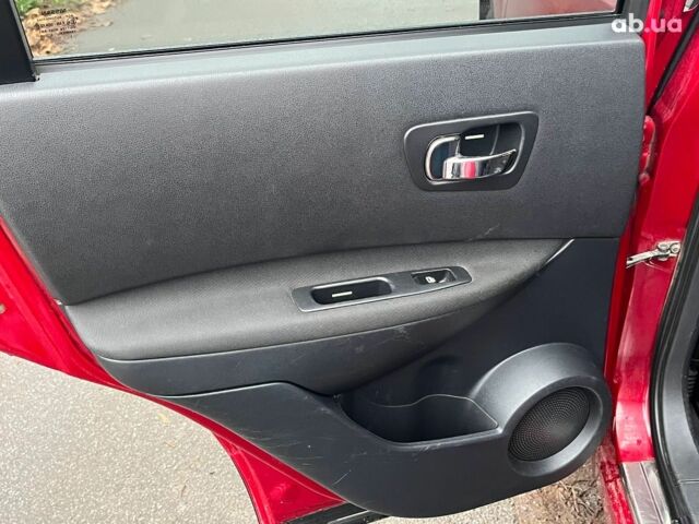 Красный Ниссан Кашкай, объемом двигателя 2 л и пробегом 196 тыс. км за 11790 $, фото 24 на Automoto.ua