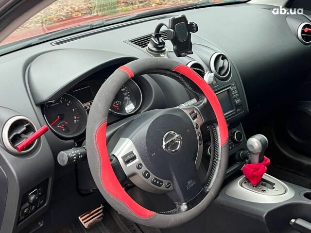 Красный Ниссан Кашкай, объемом двигателя 2 л и пробегом 196 тыс. км за 11790 $, фото 27 на Automoto.ua