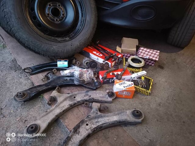 Ниссан Кашкай 2012 в Миргороде на Automoto.ua Красный Ниссан Кашкай, объемом двигателя 1.5 л и пробегом 240 тыс. км за 9800 $, фото 16 на Automoto.ua