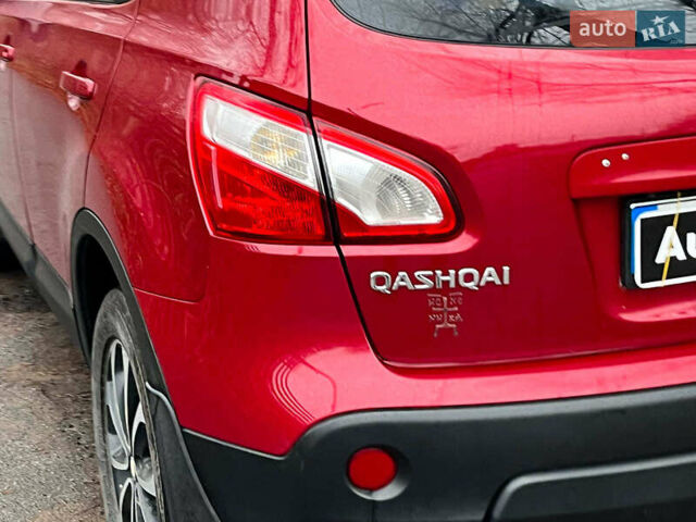 Красный Ниссан Кашкай, объемом двигателя 2 л и пробегом 196 тыс. км за 11790 $, фото 8 на Automoto.ua