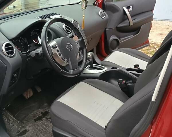 Красный Ниссан Кашкай, объемом двигателя 1.6 л и пробегом 67 тыс. км за 11600 $, фото 11 на Automoto.ua