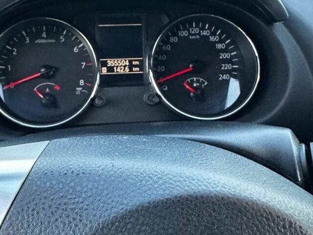 Червоний Ніссан Кашкай, об'ємом двигуна 2 л та пробігом 355 тис. км за 10700 $, фото 7 на Automoto.ua