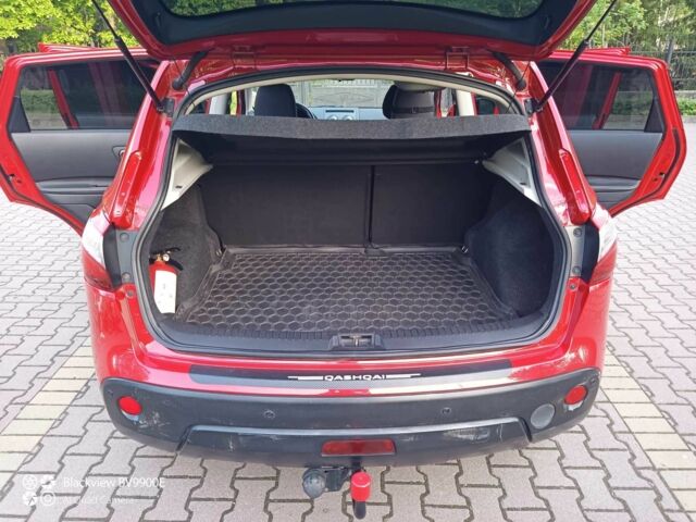 Ниссан Кашкай 2012 в Миргороде на Automoto.ua Красный Ниссан Кашкай, объемом двигателя 1.5 л и пробегом 240 тыс. км за 9800 $, фото 11 на Automoto.ua