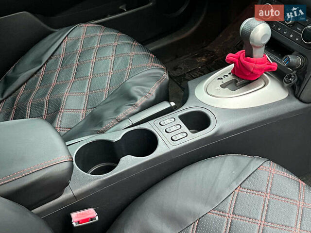 Красный Ниссан Кашкай, объемом двигателя 2 л и пробегом 196 тыс. км за 11790 $, фото 16 на Automoto.ua