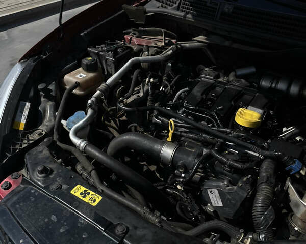 Красный Ниссан Кашкай, объемом двигателя 1.6 л и пробегом 174 тыс. км за 10500 $, фото 22 на Automoto.ua