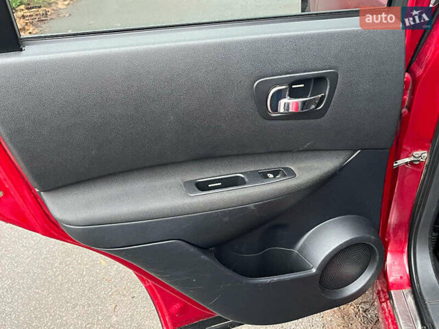 Красный Ниссан Кашкай, объемом двигателя 2 л и пробегом 196 тыс. км за 11790 $, фото 24 на Automoto.ua