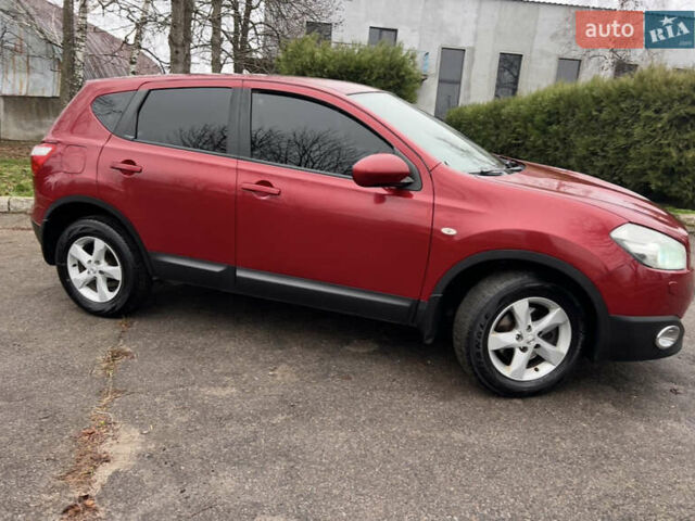 Красный Ниссан Кашкай, объемом двигателя 1.6 л и пробегом 219 тыс. км за 11400 $, фото 7 на Automoto.ua