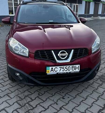 Красный Ниссан Кашкай, объемом двигателя 2 л и пробегом 355 тыс. км за 11200 $, фото 2 на Automoto.ua