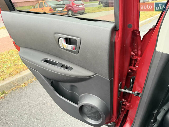 Красный Ниссан Кашкай, объемом двигателя 1.6 л и пробегом 86 тыс. км за 12999 $, фото 40 на Automoto.ua