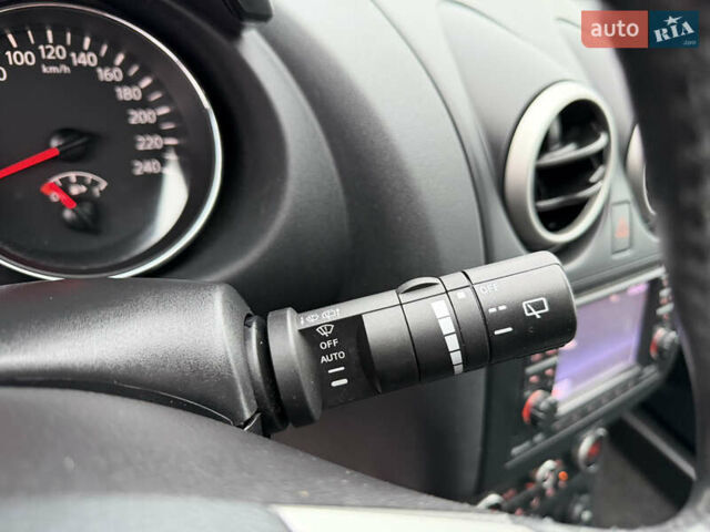 Красный Ниссан Кашкай, объемом двигателя 1.6 л и пробегом 86 тыс. км за 12999 $, фото 33 на Automoto.ua