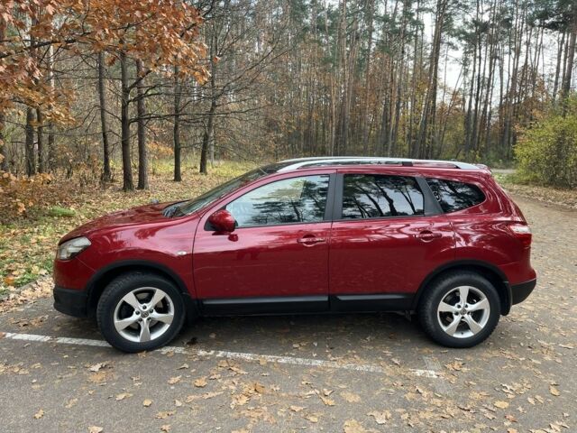 Красный Ниссан Кашкай, объемом двигателя 2 л и пробегом 117 тыс. км за 11900 $, фото 1 на Automoto.ua