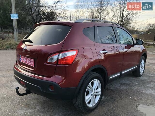 Красный Ниссан Кашкай, объемом двигателя 0 л и пробегом 164 тыс. км за 12690 $, фото 4 на Automoto.ua