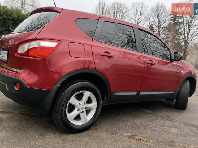 Красный Ниссан Кашкай, объемом двигателя 1.6 л и пробегом 219 тыс. км за 11400 $, фото 2 на Automoto.ua