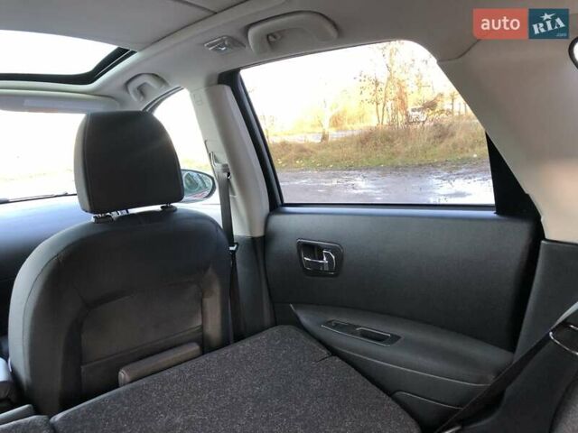 Красный Ниссан Кашкай, объемом двигателя 0 л и пробегом 164 тыс. км за 12690 $, фото 48 на Automoto.ua