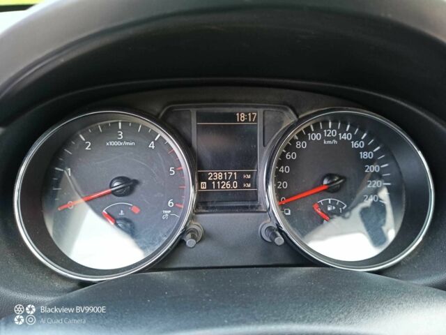 Ниссан Кашкай 2012 в Миргороде на Automoto.ua Красный Ниссан Кашкай, объемом двигателя 1.5 л и пробегом 240 тыс. км за 9800 $, фото 12 на Automoto.ua