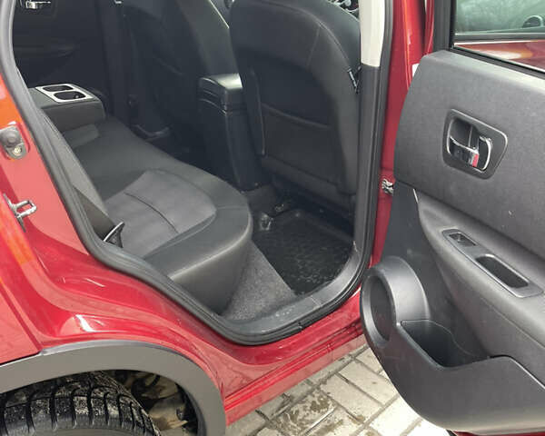 Червоний Ніссан Кашкай, об'ємом двигуна 1.6 л та пробігом 248 тис. км за 10900 $, фото 25 на Automoto.ua