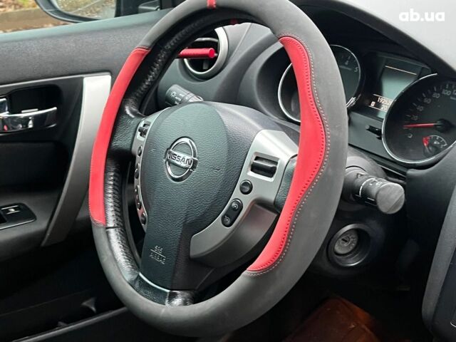Красный Ниссан Кашкай, объемом двигателя 2 л и пробегом 196 тыс. км за 11790 $, фото 20 на Automoto.ua