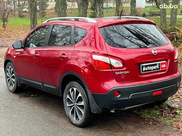 Красный Ниссан Кашкай, объемом двигателя 2 л и пробегом 196 тыс. км за 11790 $, фото 7 на Automoto.ua