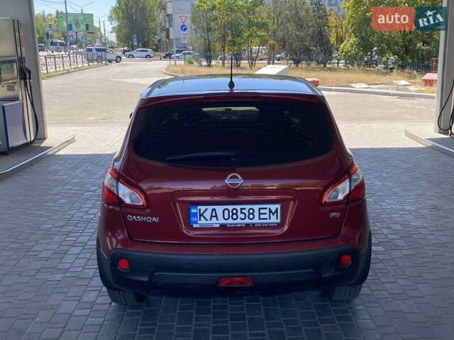 Красный Ниссан Кашкай, объемом двигателя 1.6 л и пробегом 152 тыс. км за 9999 $, фото 13 на Automoto.ua