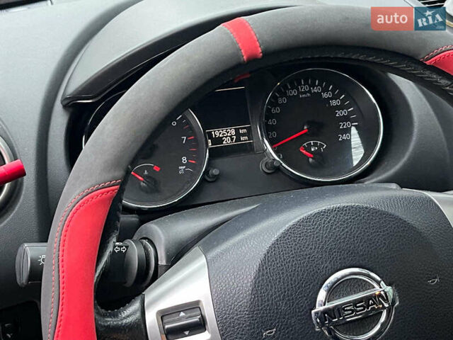 Красный Ниссан Кашкай, объемом двигателя 2 л и пробегом 196 тыс. км за 11790 $, фото 28 на Automoto.ua