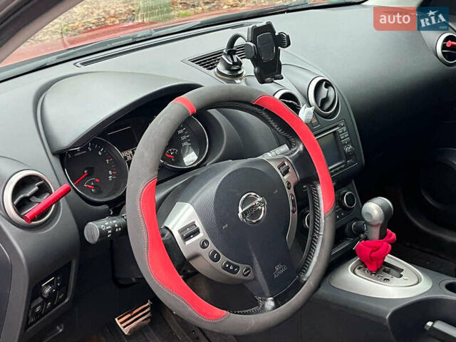 Красный Ниссан Кашкай, объемом двигателя 2 л и пробегом 196 тыс. км за 11790 $, фото 27 на Automoto.ua