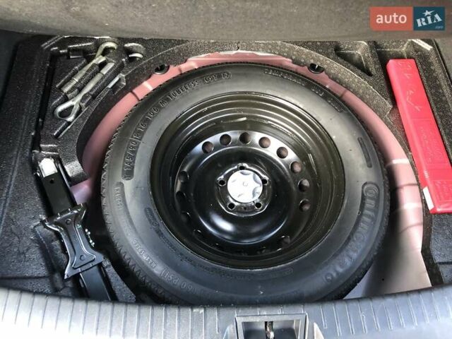 Красный Ниссан Кашкай, объемом двигателя 0 л и пробегом 164 тыс. км за 12690 $, фото 44 на Automoto.ua