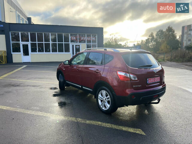 Красный Ниссан Кашкай, объемом двигателя 1.6 л и пробегом 171 тыс. км за 11600 $, фото 6 на Automoto.ua