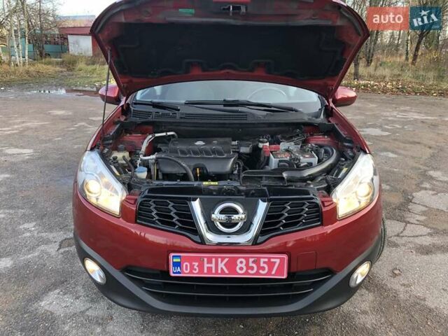 Красный Ниссан Кашкай, объемом двигателя 0 л и пробегом 164 тыс. км за 12690 $, фото 30 на Automoto.ua