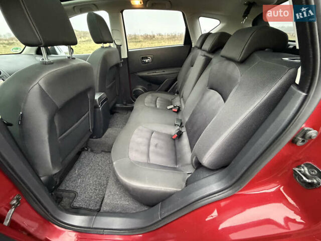 Красный Ниссан Кашкай, объемом двигателя 1.6 л и пробегом 86 тыс. км за 12999 $, фото 41 на Automoto.ua