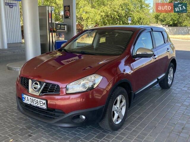 Червоний Ніссан Кашкай, об'ємом двигуна 1.6 л та пробігом 152 тис. км за 9500 $, фото 1 на Automoto.ua