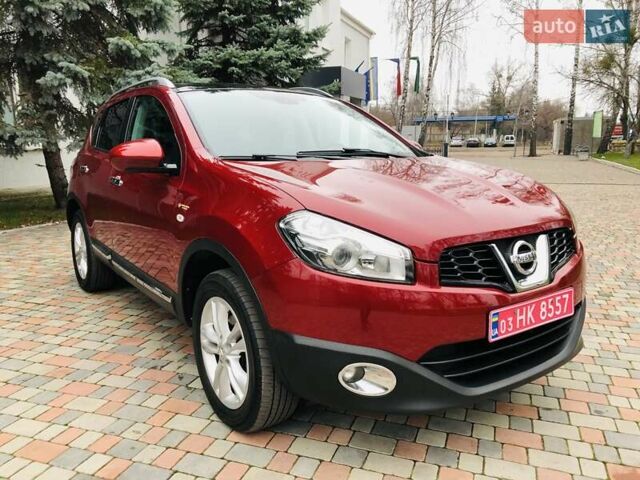 Красный Ниссан Кашкай, объемом двигателя 2 л и пробегом 184 тыс. км за 12200 $, фото 6 на Automoto.ua