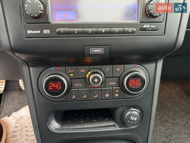 Красный Ниссан Кашкай, объемом двигателя 1.6 л и пробегом 86 тыс. км за 12999 $, фото 73 на Automoto.ua