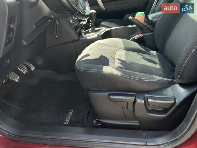 Красный Ниссан Кашкай, объемом двигателя 1.6 л и пробегом 174 тыс. км за 10500 $, фото 25 на Automoto.ua