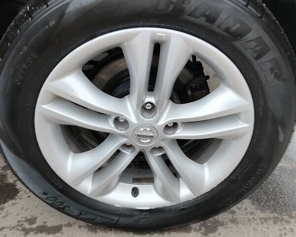 Красный Ниссан Кашкай, объемом двигателя 2 л и пробегом 188 тыс. км за 11800 $, фото 13 на Automoto.ua