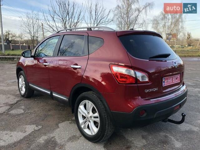 Красный Ниссан Кашкай, объемом двигателя 0 л и пробегом 164 тыс. км за 12690 $, фото 2 на Automoto.ua