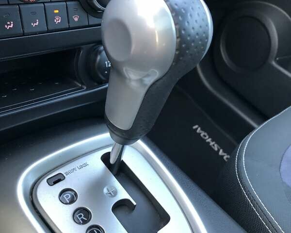 Красный Ниссан Кашкай, объемом двигателя 0 л и пробегом 164 тыс. км за 12690 $, фото 78 на Automoto.ua