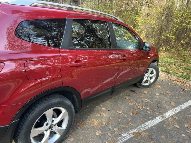 Красный Ниссан Кашкай, объемом двигателя 2 л и пробегом 117 тыс. км за 11900 $, фото 7 на Automoto.ua