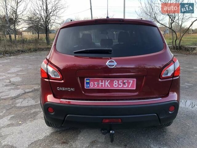 Красный Ниссан Кашкай, объемом двигателя 0 л и пробегом 164 тыс. км за 12690 $, фото 3 на Automoto.ua